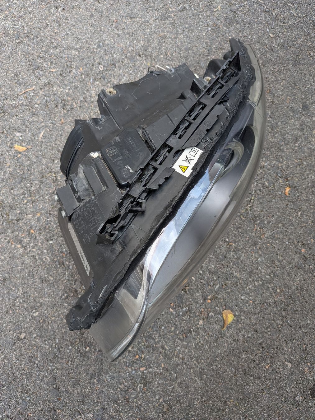 BMW Scheinwerfer: Frontschweinwerfer Phare Xénon BMW E87 LCI – Gebraucht aus Neuchâtel von cos_kq2s 2