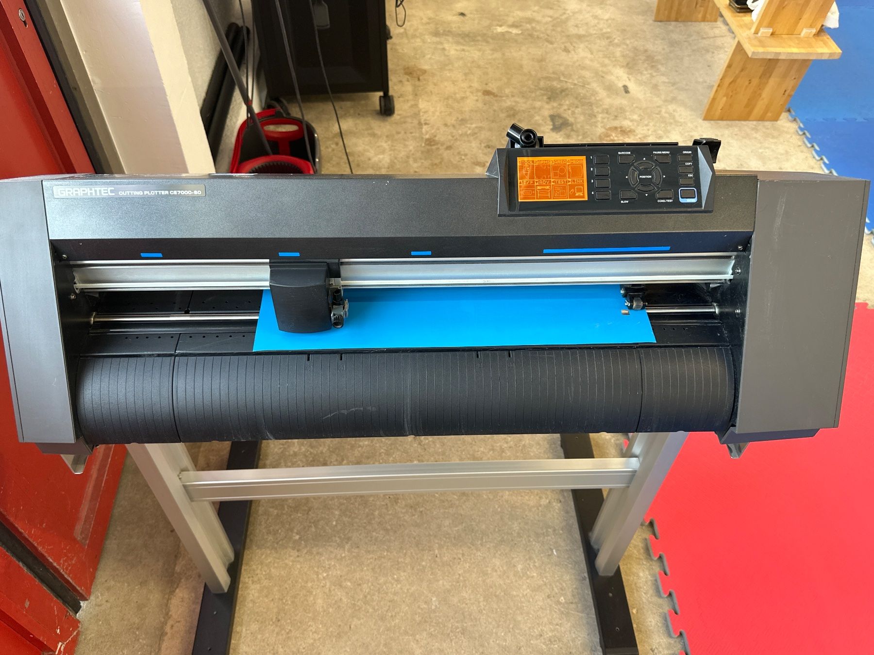 Toutes les machines: Graphtec CE7000-60 Plotter – Rollenerkennung fehlerhaft – D'occasion à Bachenbülach par raphaelmoschkau