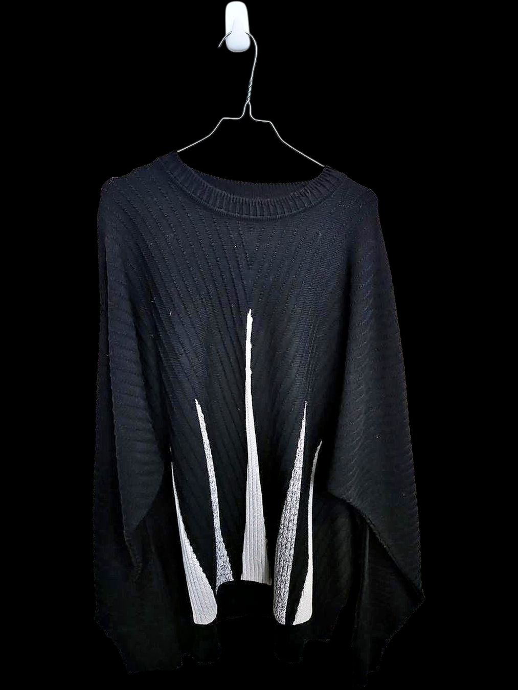 Carlo Colucci Maglioni & Felpe: Carlo Colucci Schwarzer Strickpullover mit weißem geometrisc – Nuovo (secondo la descrizione) da Zug venduto da vinokilo 1