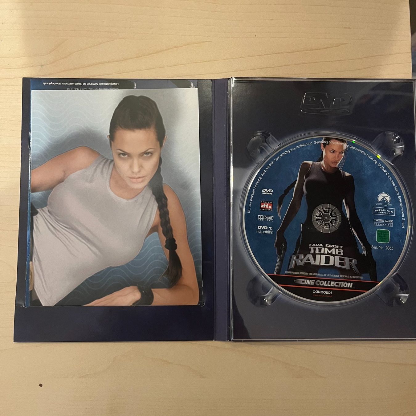Tous les DVDs: Lara Croft Tomb Raider Powerpack 3 DVDs – D'occasion à Binningen par burger1985 3