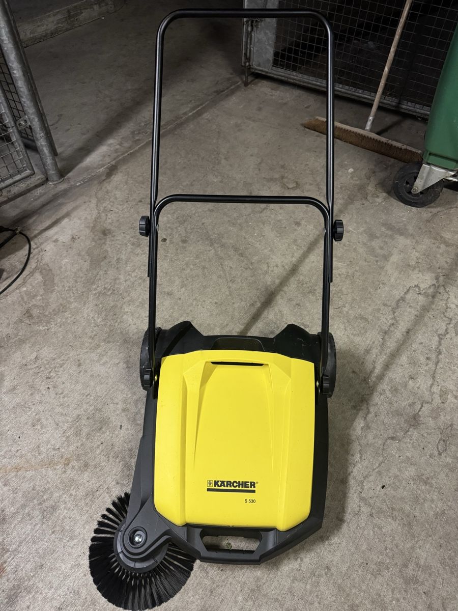 Kärcher Tutte le macchine: Kärcher S530 – Nuovo (secondo la descrizione) da Winterthur venduto da ise_7zrr