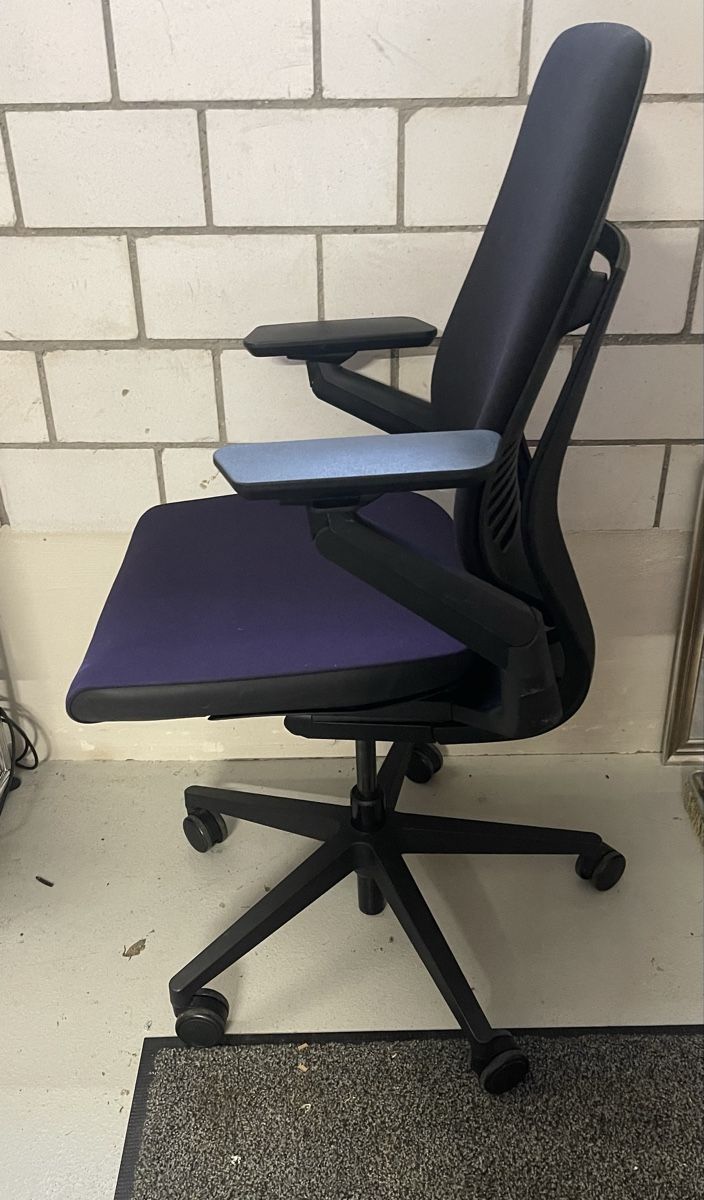 Steelcase Chaises: Steelcase  – D'occasion à Mönchaltorf par tex-52 1