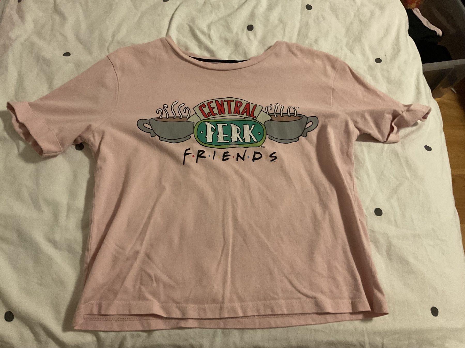 Camicette, T-shirt & Top: Süsses Friends T-Shirt "Central Perk – Usato da Pfeffingen venduto da Marc4148