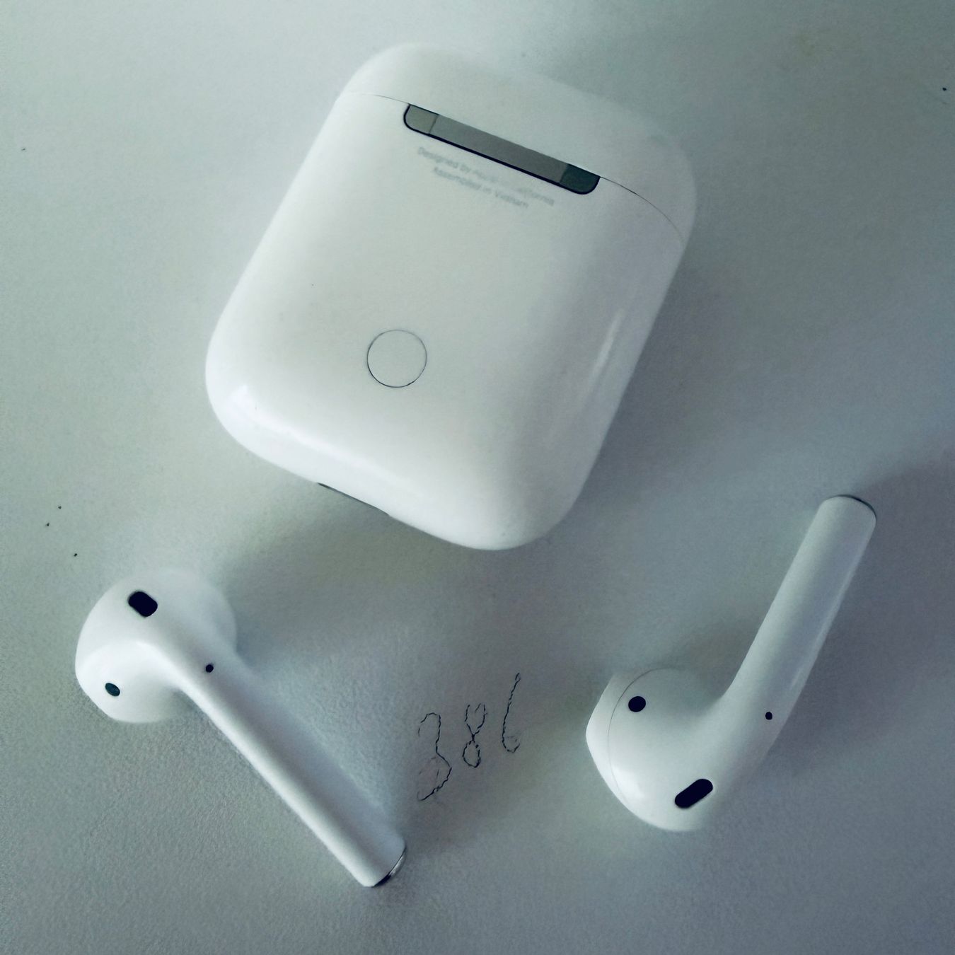 Apple Cuffie: Original Apple AirPods 2 Gen. Wireless Kopfhörer & Case – Usato da Basel venduto da MY.AIRPODS.SHOP 7