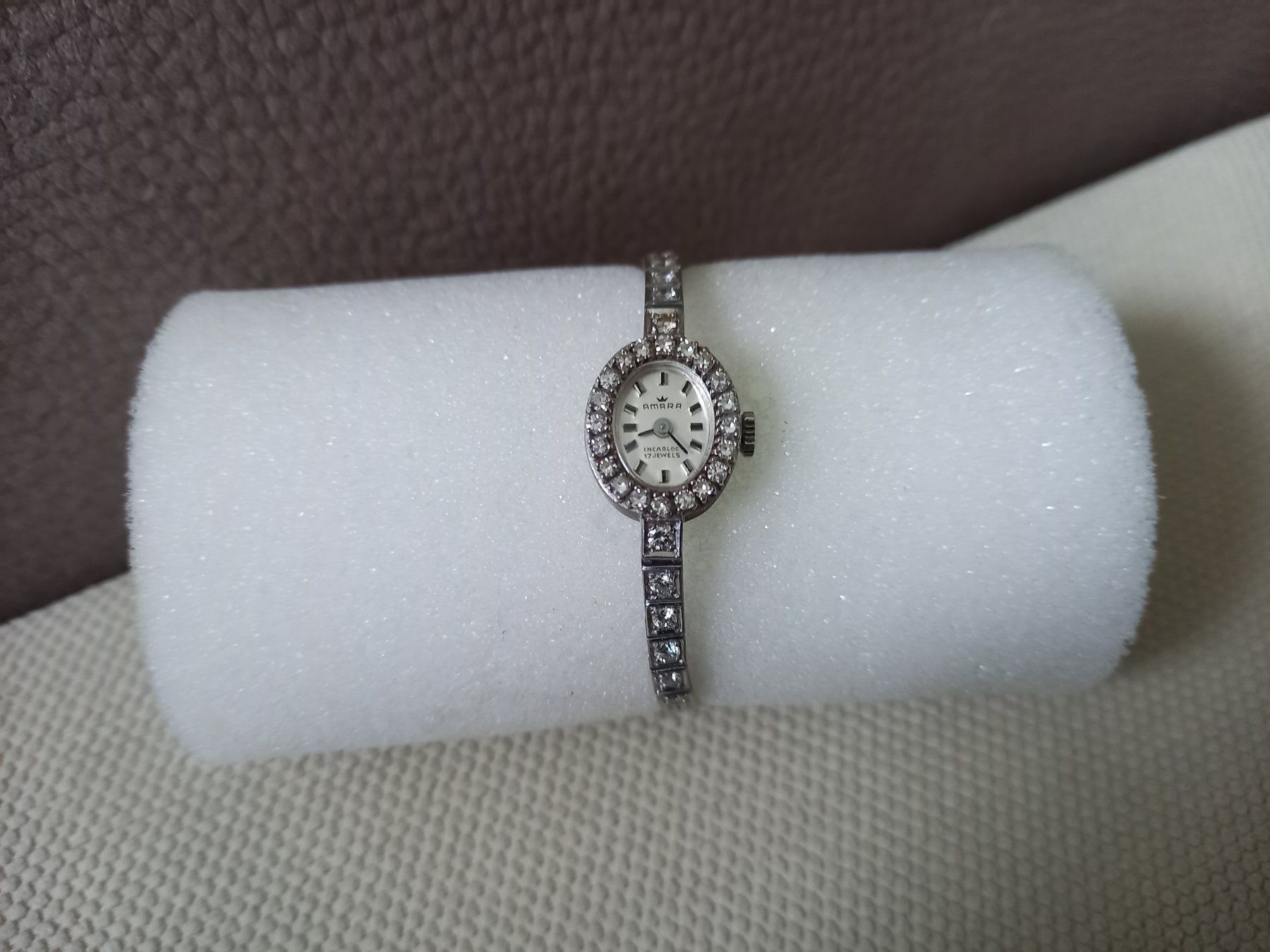 Orologi: Wunderschöne Damen-Armbanduhr mit Brillanten – Usato da Rickenbach LU venduto da pepan44
