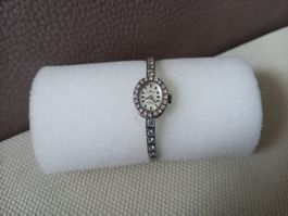 Wunderschöne Damen-Armbanduhr mit Brillanten