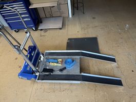 Elektrischer Treppensteiger mit Raupenantrieb UNIMAX