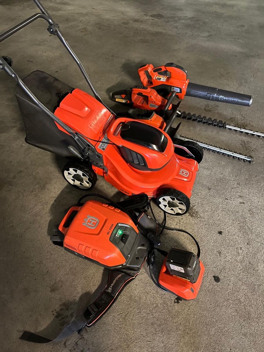 Alle Maschinen: Husqvarna Akku Garten Set  – Gebraucht aus Grenchen von daj_d7l2 3