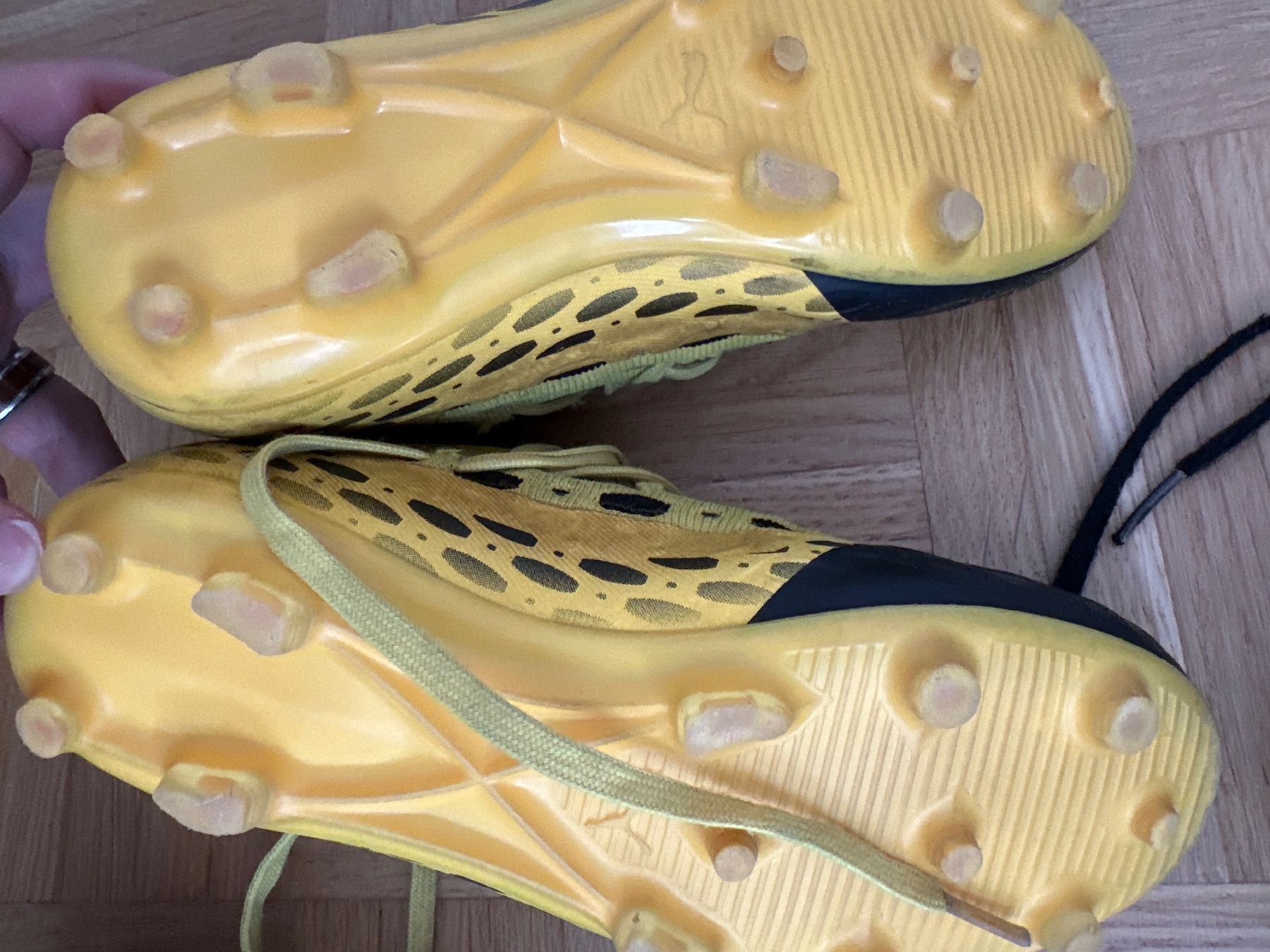 Puma Scarpe per ragazzi: Puma Future Fussballschuhe Gr. 34 – Usato da Schönenbuch venduto da marisli80 2