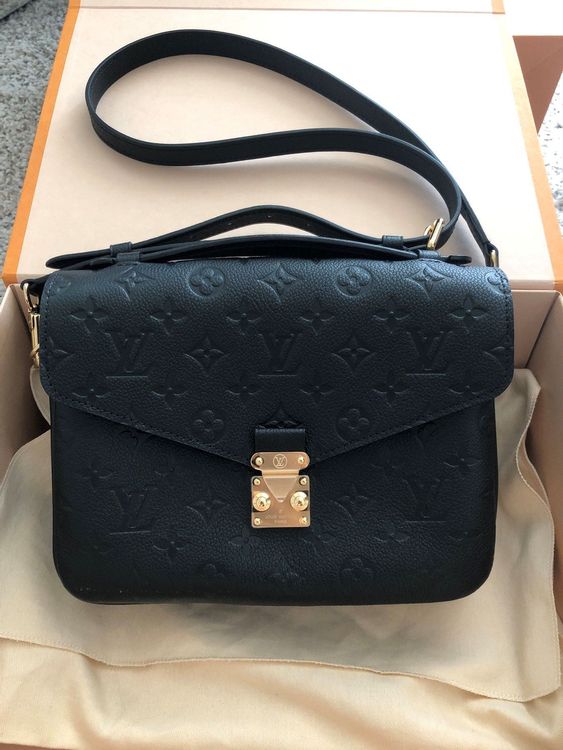 (verkauft) Louis Vuitton Pochette Metis (empreinte schwarz)