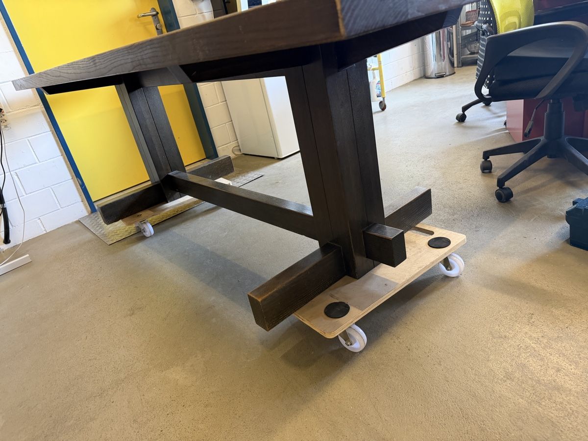 Tische: Tisch Holztisch dunkle Beine mit Steinplatten 220x92cm – Gebraucht aus Strengelbach von RaenAntikDesign 3