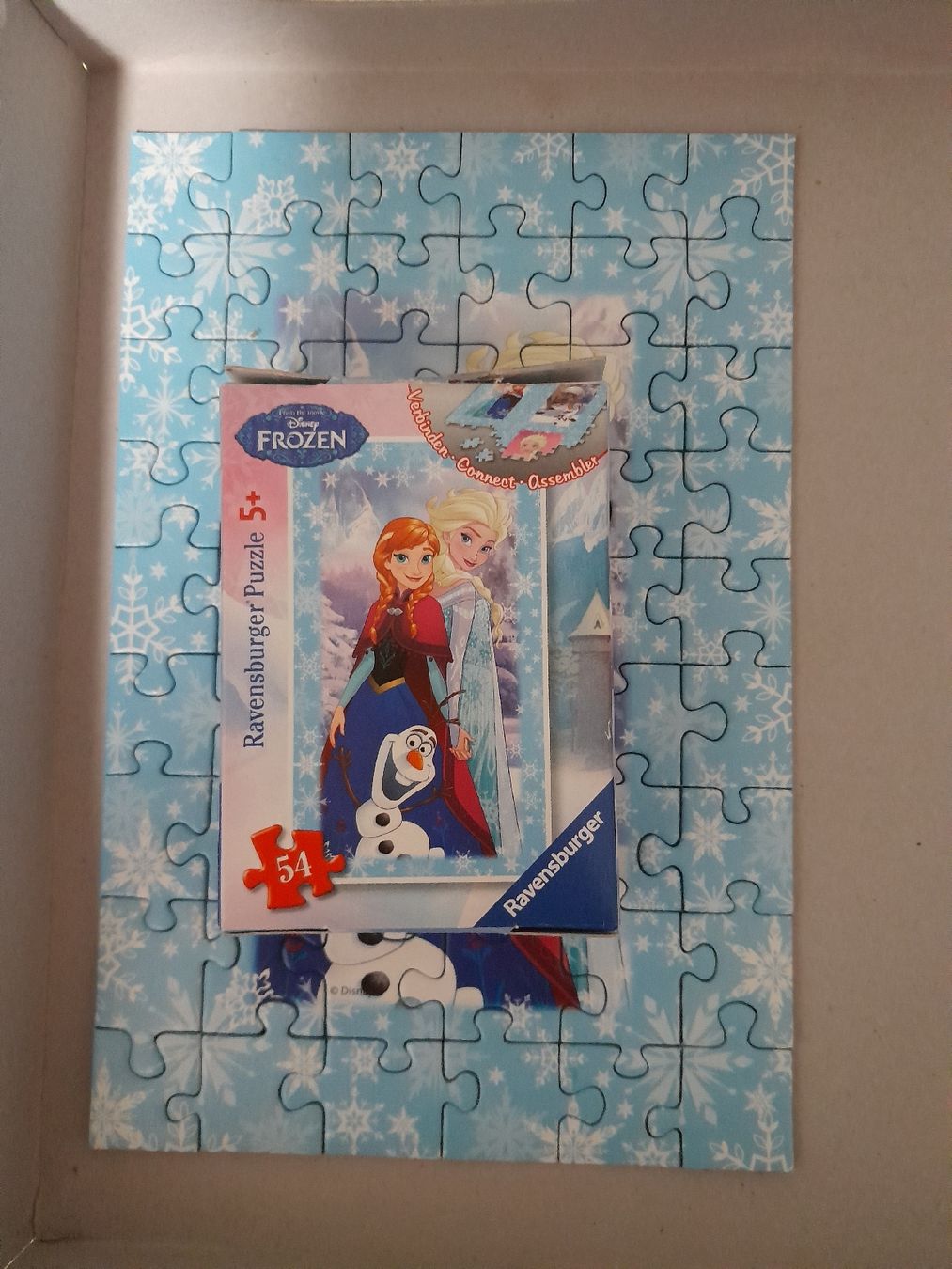 Ravensburger Puzzle: Ravensburger Puzzle "Die Eiskönigin" 54 Teile, Winterspass – Usato da Hüttlingen venduto da GittaV 1
