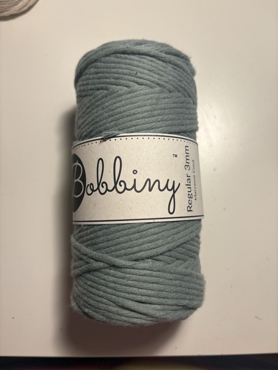 Cordelettes & Fils: Bobbiny Makramee Garn • Laurel • 3mm • neu – Neuf avec emballage d'origine à Flumenthal par algr4444
