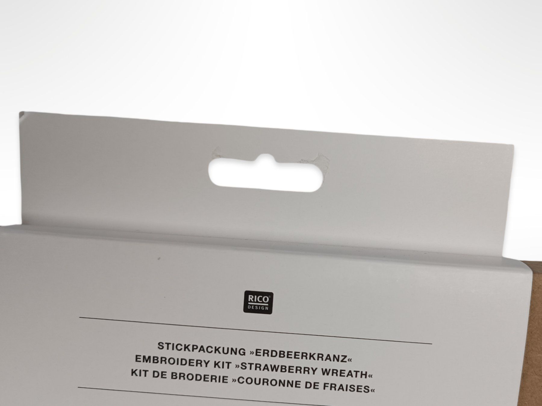 Cerchi da ricamo: RICO DESIGN Stickpackung Erdbeerkranz – Nuovo (secondo la descrizione) da Suhr venduto da Restwert_Suhr 4