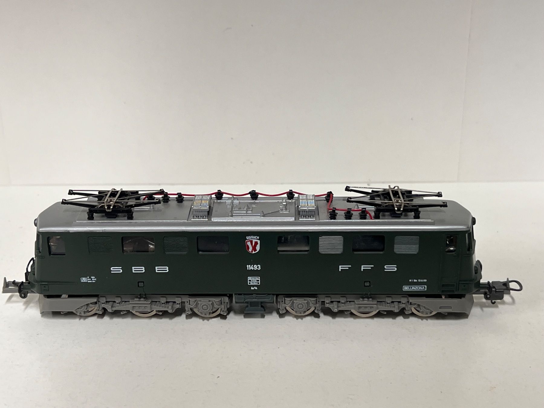 Lima Modellini di ferrovie: Lima H0 SBB Ae 6/6 SISSACH Digital DC – Usato da Neuenhof venduto da ludovicco