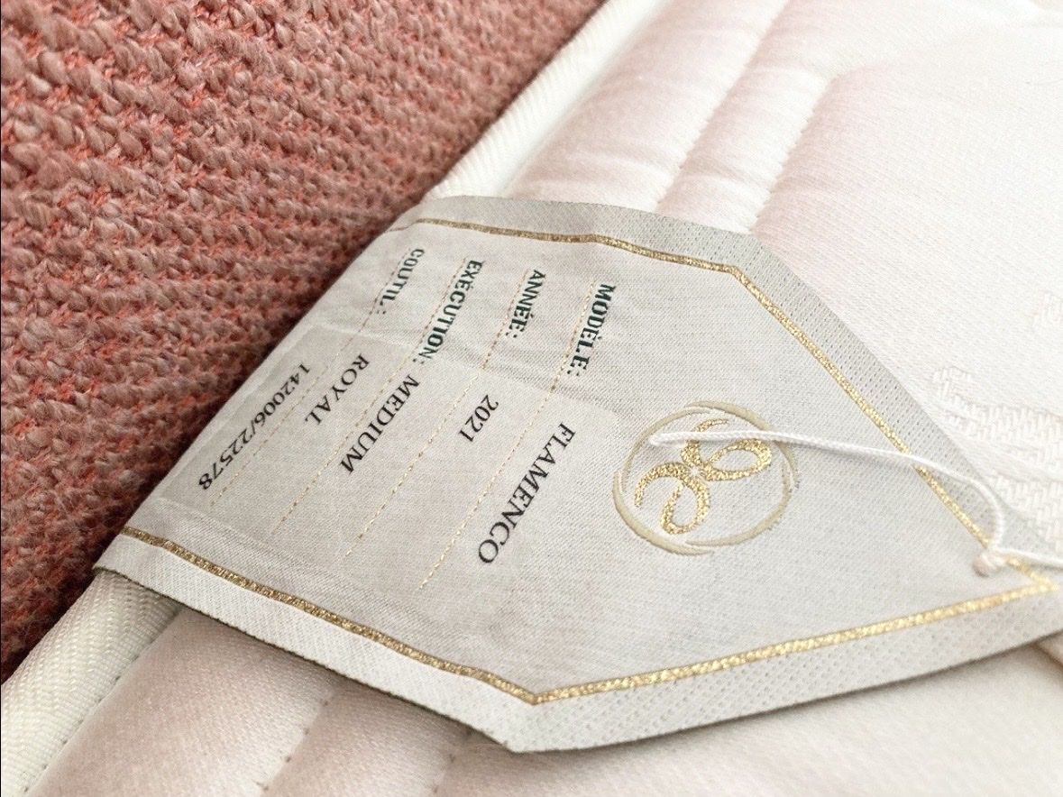 Betten: ELITE VERSAILLES Schweizer Luxus-Boxspringbett aus 2021 – Gebraucht aus Wettingen von rog_fhz5 1