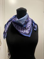 Seidentuch Versace blau mit Medusa Motiv 