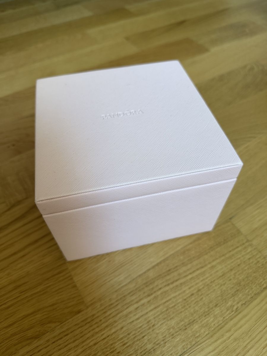Pandora Sonstiger Schmuck: Pandora Schmuck-Box mit Inhalt – Gebraucht aus Langenthal von Loeffel89 3
