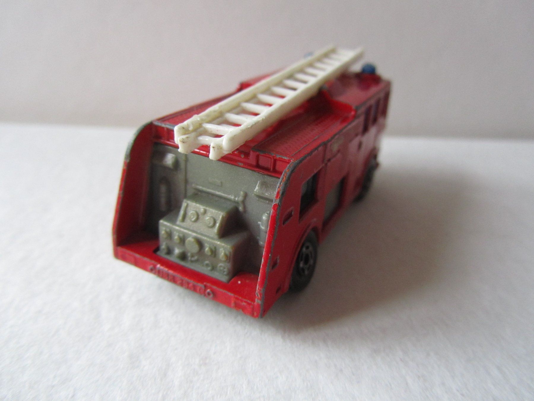 Matchbox Modellini d'auto: Merryweather Fire Engine, Matchbox Superfast, Nr. 35A – Usato da Weiningen ZH venduto da dietsch57 3