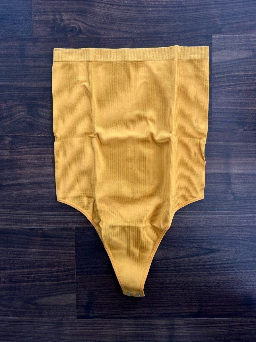 Tops: oranger Body trägerlos, Size S – Gebraucht aus Muri b. Bern von SigridW