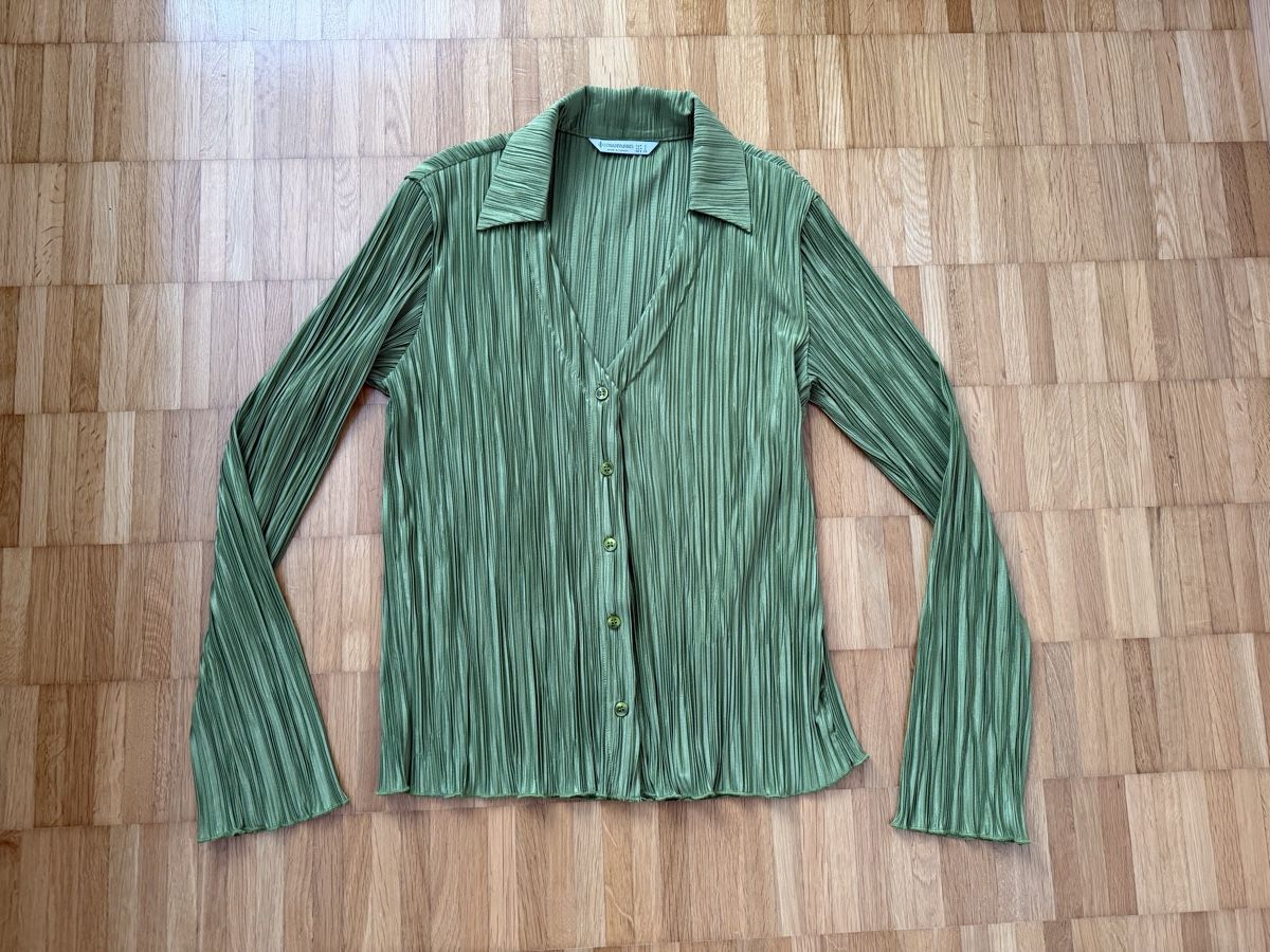 Stradivarius Camicette: Grüne Stradivarius Hemdbluse mit Falten, Grösse S – Usato da Jona venduto da Good_luck_ 1