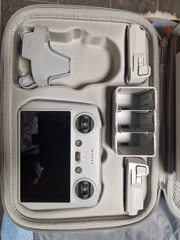 DJI RC Kits de montage: DJI Mini 3 Neuf – Neuf avec emballage d'origine à Choëx par Paspoil 1