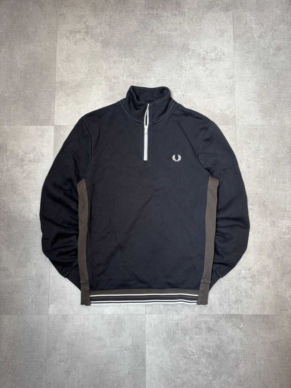 Fred Perry Maglioni & Felpe: Fred Perry Quarter Zip - Grösse S – Usato da Werdenberg venduto da hase.vintage
