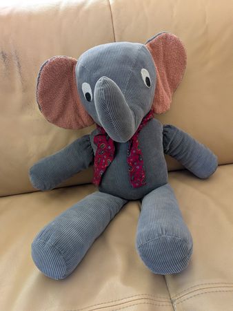 Süsser Stoff Elefant mit Schal - Top Zustand!