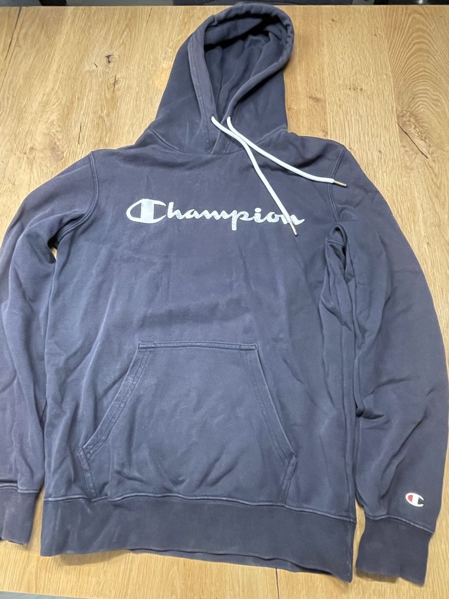 Maglioni & Felpe: 2 Kapuzenpullover Peak Performance S und Champion S – Usato da Zürich venduto da ren_85bc 5