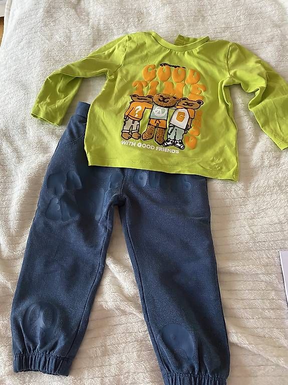 Pantalons: Trainer grösse 18 Monate – D'occasion à Reinach BL par lum_c2rl