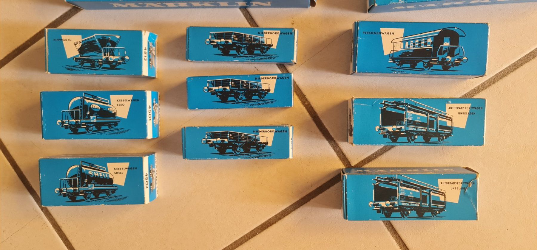 Märklin Modellini di ferrovie: Märklin diverse Eisenbahnwaggons – Usato da Meiringen venduto da Logia 4