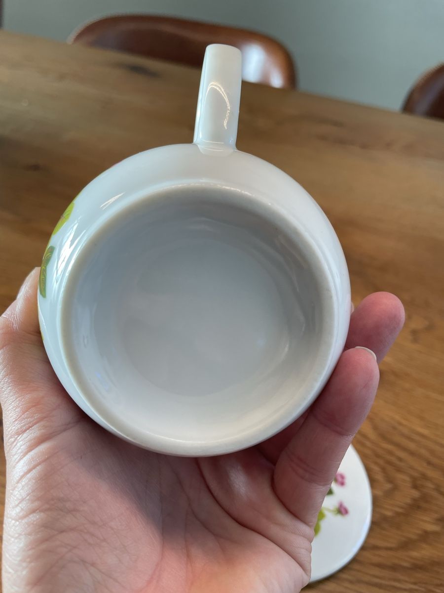 Tazze: Tasse mit Deckel Blumenmotiv  – Usato da Niederbüren venduto da Poschti_19 4