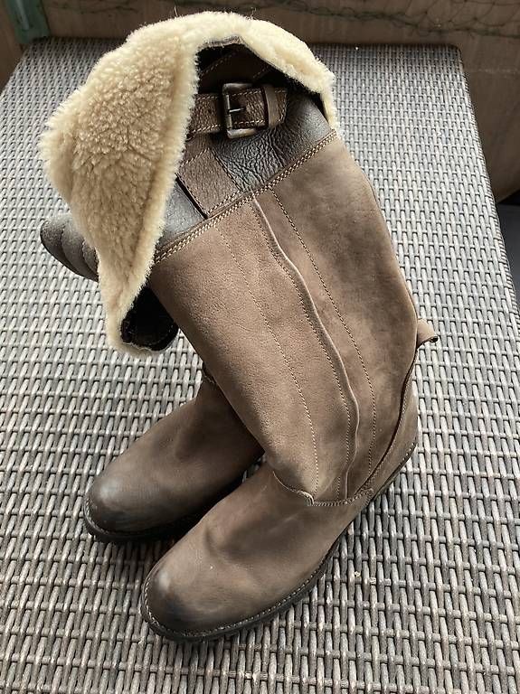Scarpe da donna: Bottes chaudes cuir – Usato da Geneve venduto da CHRISTINEE01