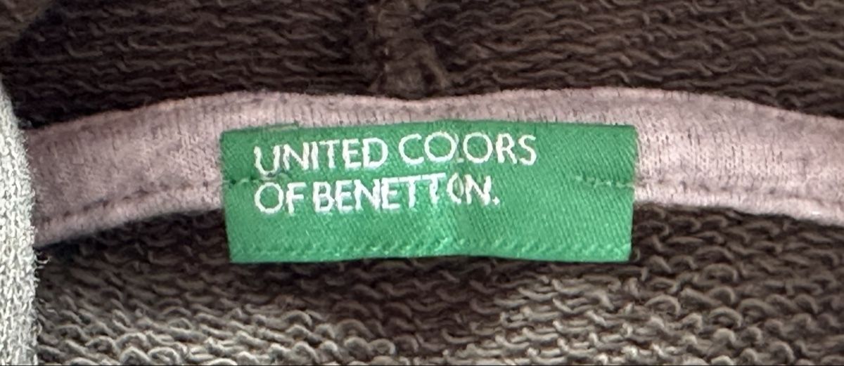 Benetton Camicie, T-shirt & Polo: T-shirt in cotone Benetton – Usato da Castel San Pietro venduto da Moregi 2