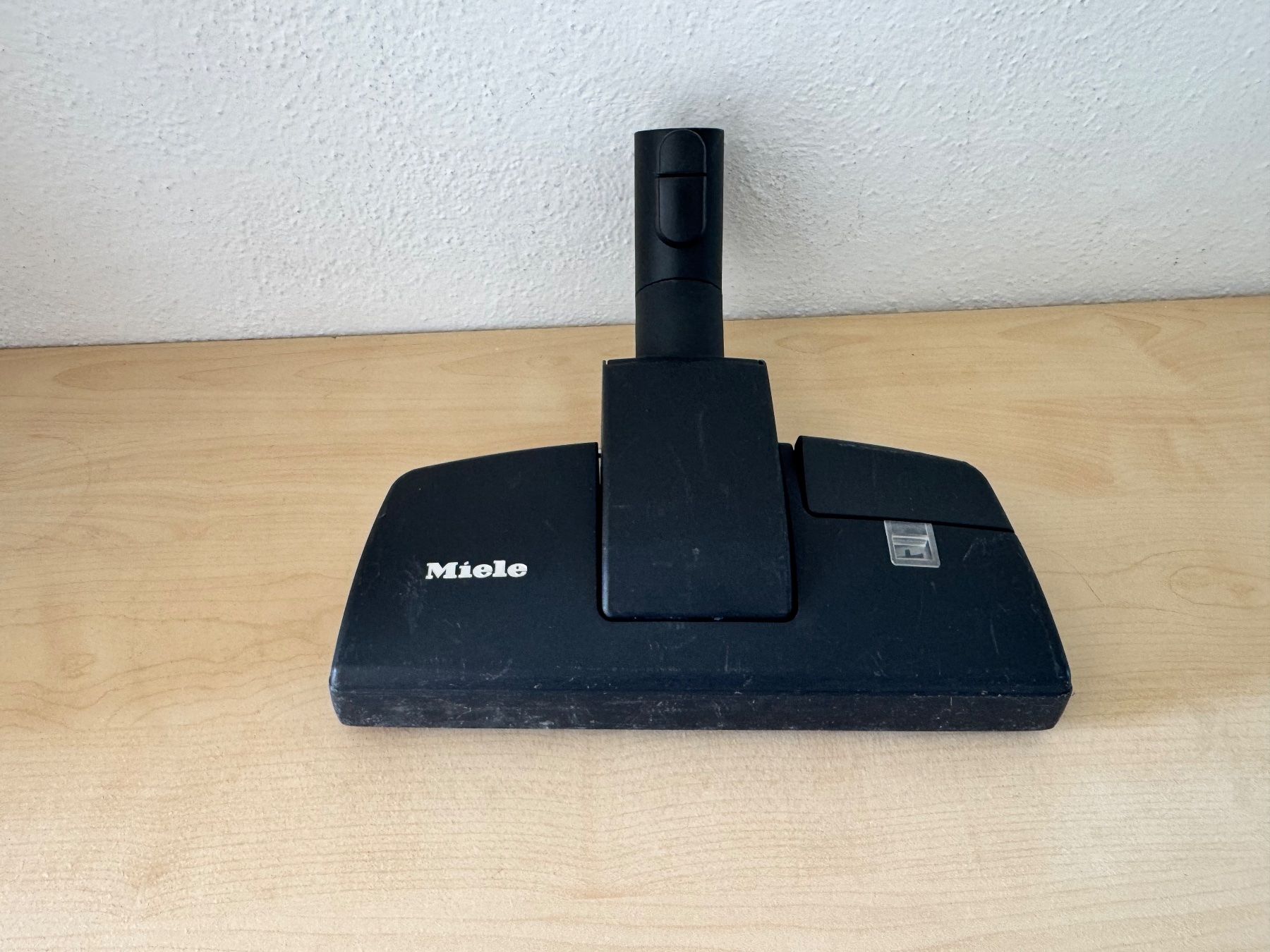 Miele Aspirapolveri & Accessori: Miele umschaltbare Bodendüse – Usato da Frauenfeld venduto da lona05