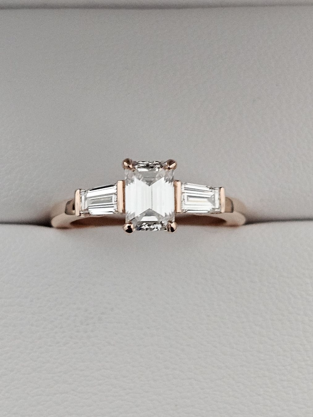 Ringe: bague sertie des diamants de taille – Neu und originalverpackt aus La Chaux-de-Fonds von gpm_2tym