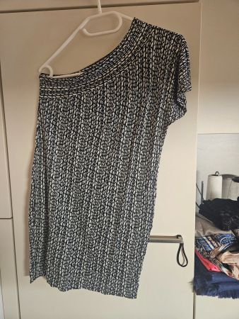 Dünnes Benetton Top SchwarzWeiss ohne Grösse (S?)