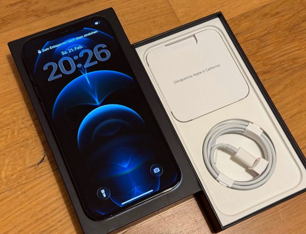 Apple Telefoni cellulari / Smartphones: iPhone 12 Pro Max (256GB) Akku 97% – Usato da Luzern venduto da Waince786 1
