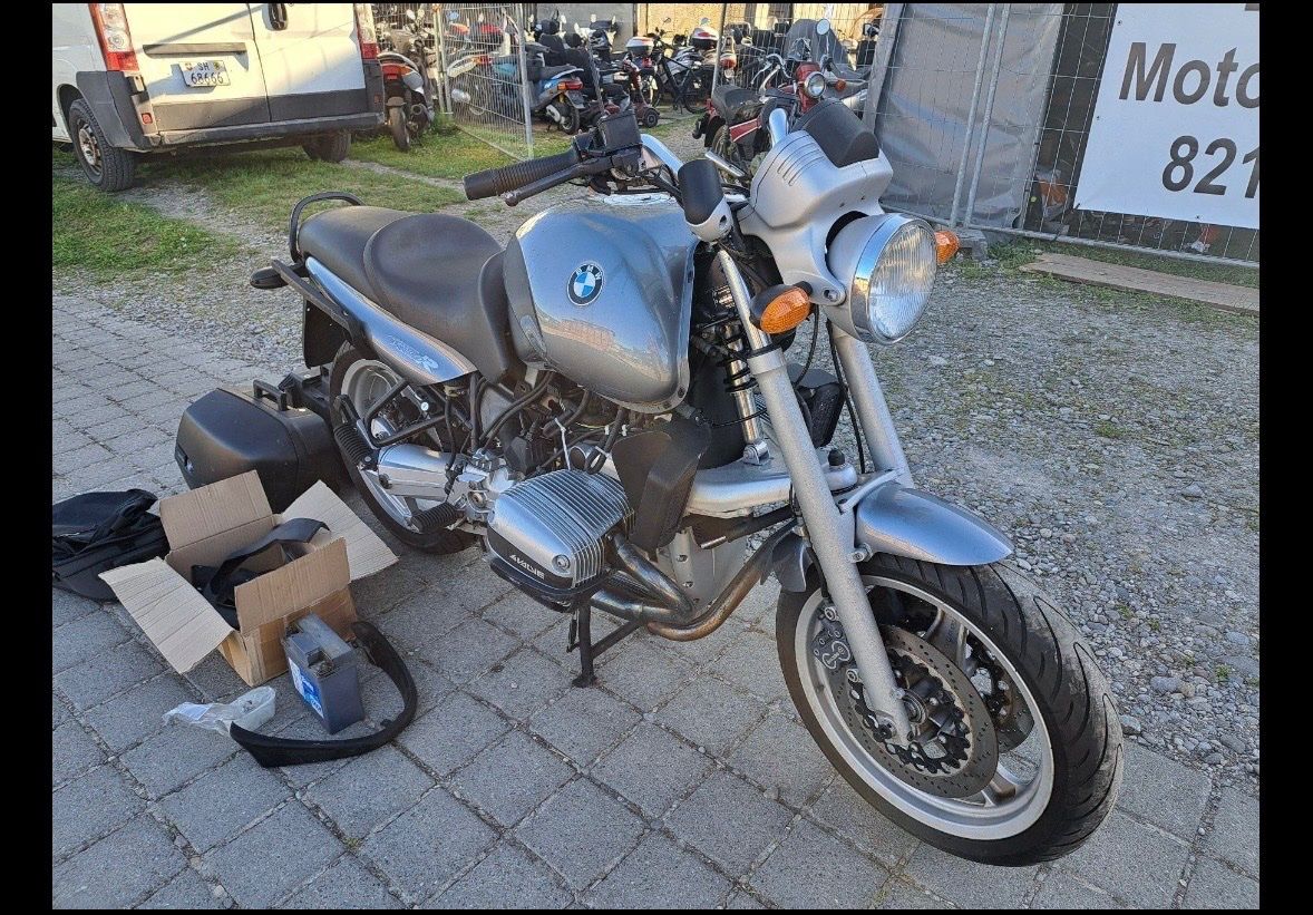 BMW Touring: BMW R1100R – Usato da Obfelden venduto da Schwarzerbrezel 2