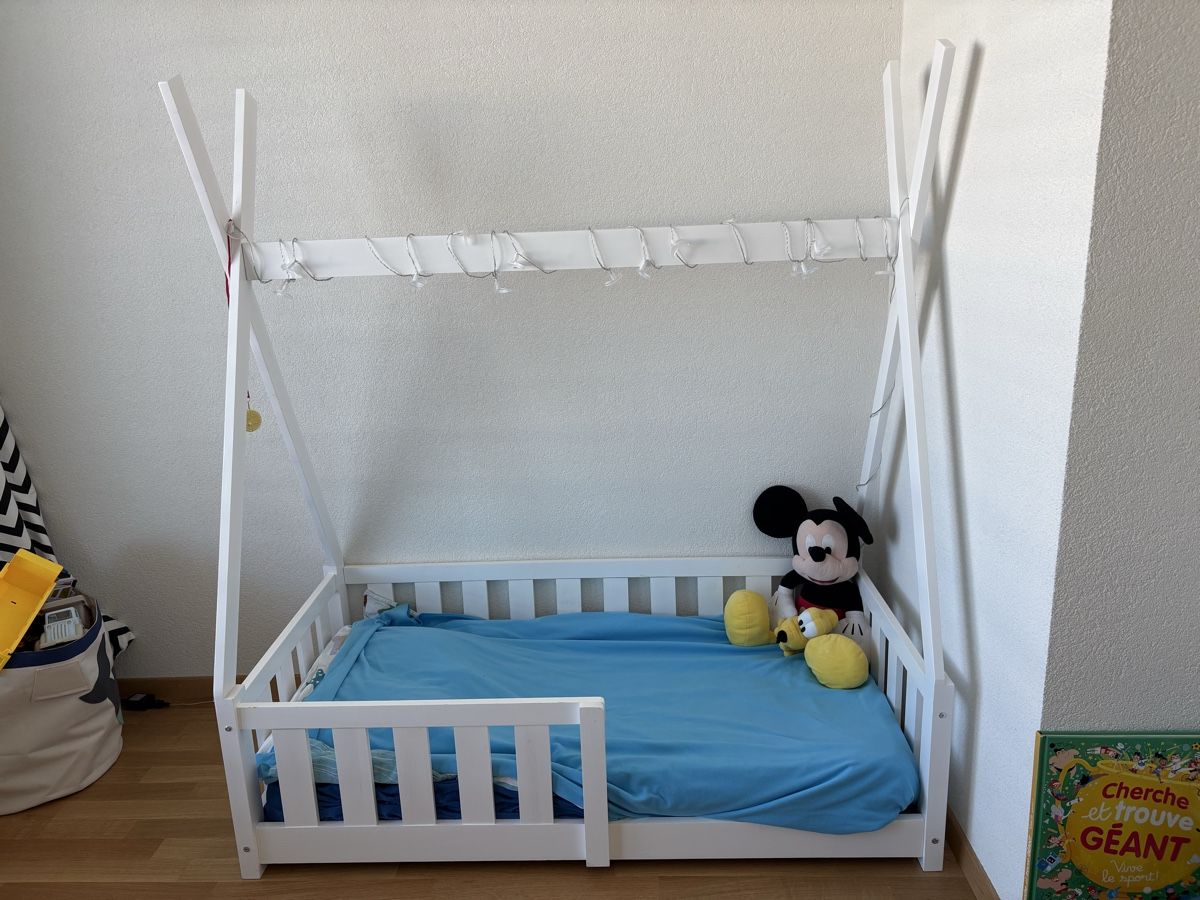 Betten: Lit enfants – Gebraucht aus Les Acacias von cri_96db