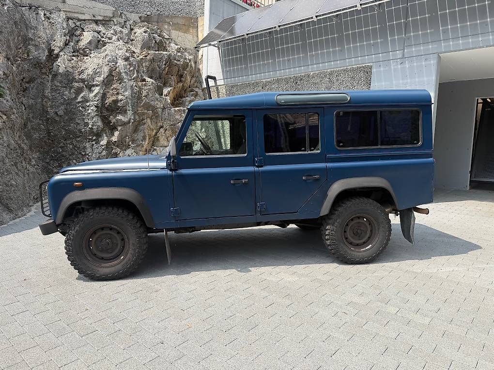 Autos: Land Rover Defender 110 – D'occasion à Rickenbach SZ par Tifulti 1