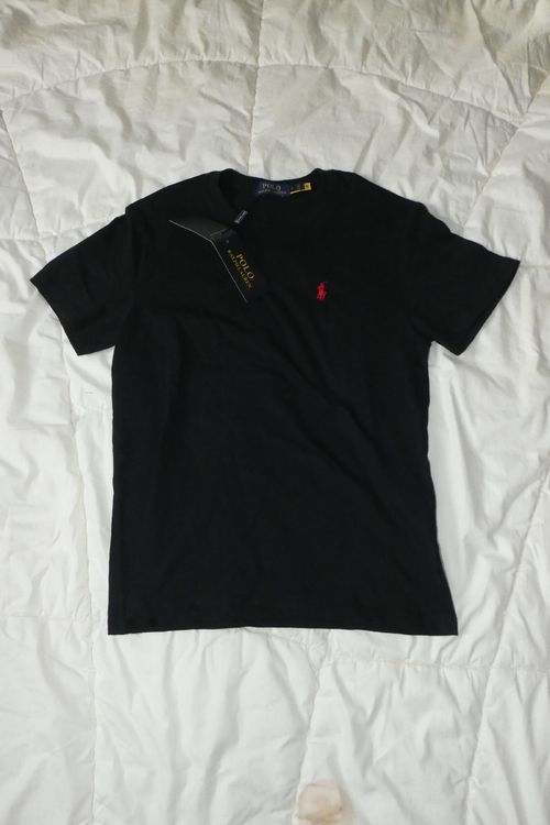 Ralph Lauren T-shirts: NEUES Ralph Lauren Polo T Shirt Schwarz! NEU – Neuf avec emballage d'origine à Oberdorf SO par climaxxx