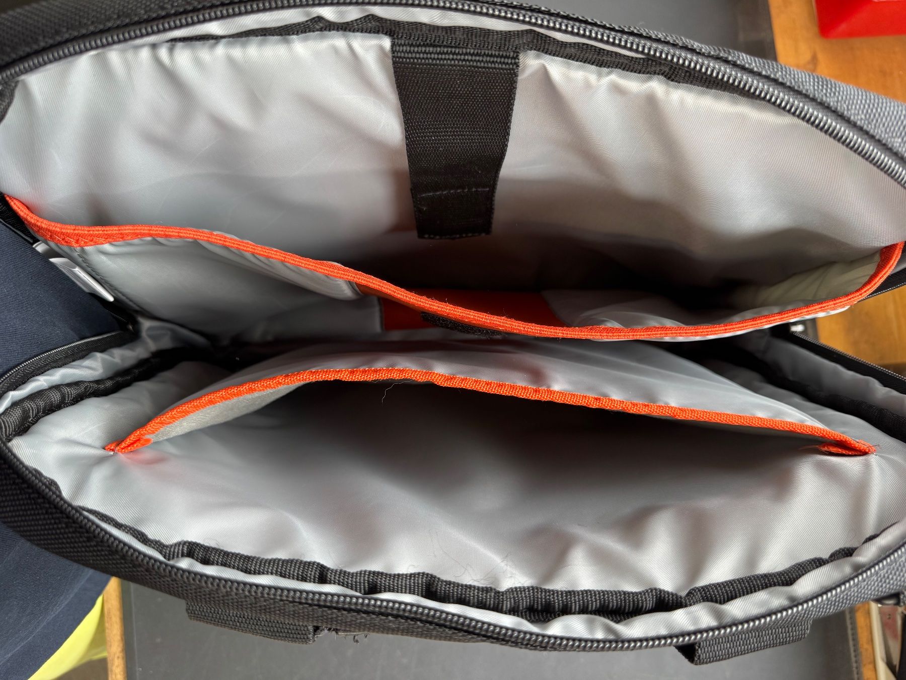 Borse: Tasche Laptoptasche Notebooktasche Targus – Nuovo (secondo la descrizione) da Steffisburg venduto da smocky17 5