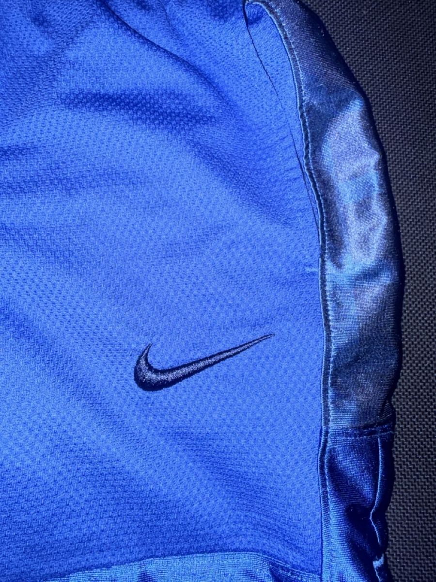 Nike Lotti & Set di vestiti: Nike sport shorts  – Nuovo (secondo la descrizione) da Rüschlikon venduto da vxl_9ysq 1
