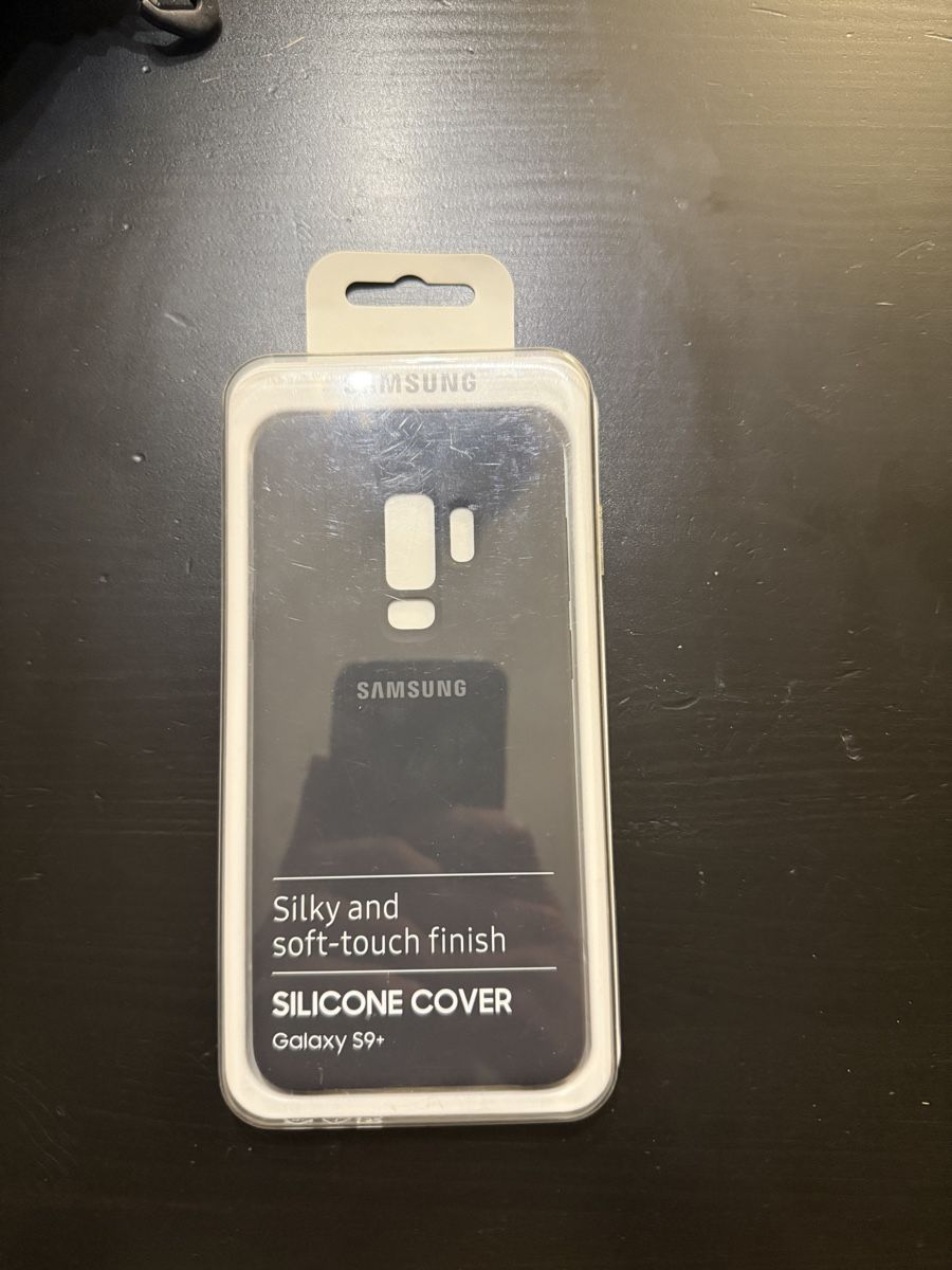 Samsung Covers & Schutzfolien: Coque Silicone Samsung Galaxy S9+ Neuve – Neu und originalverpackt aus Boudry von mat_zn57