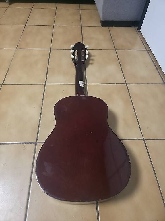 Strumenti musicali: Vendo chitarra Golden Ton – Usato da Faido venduto da SX32 2