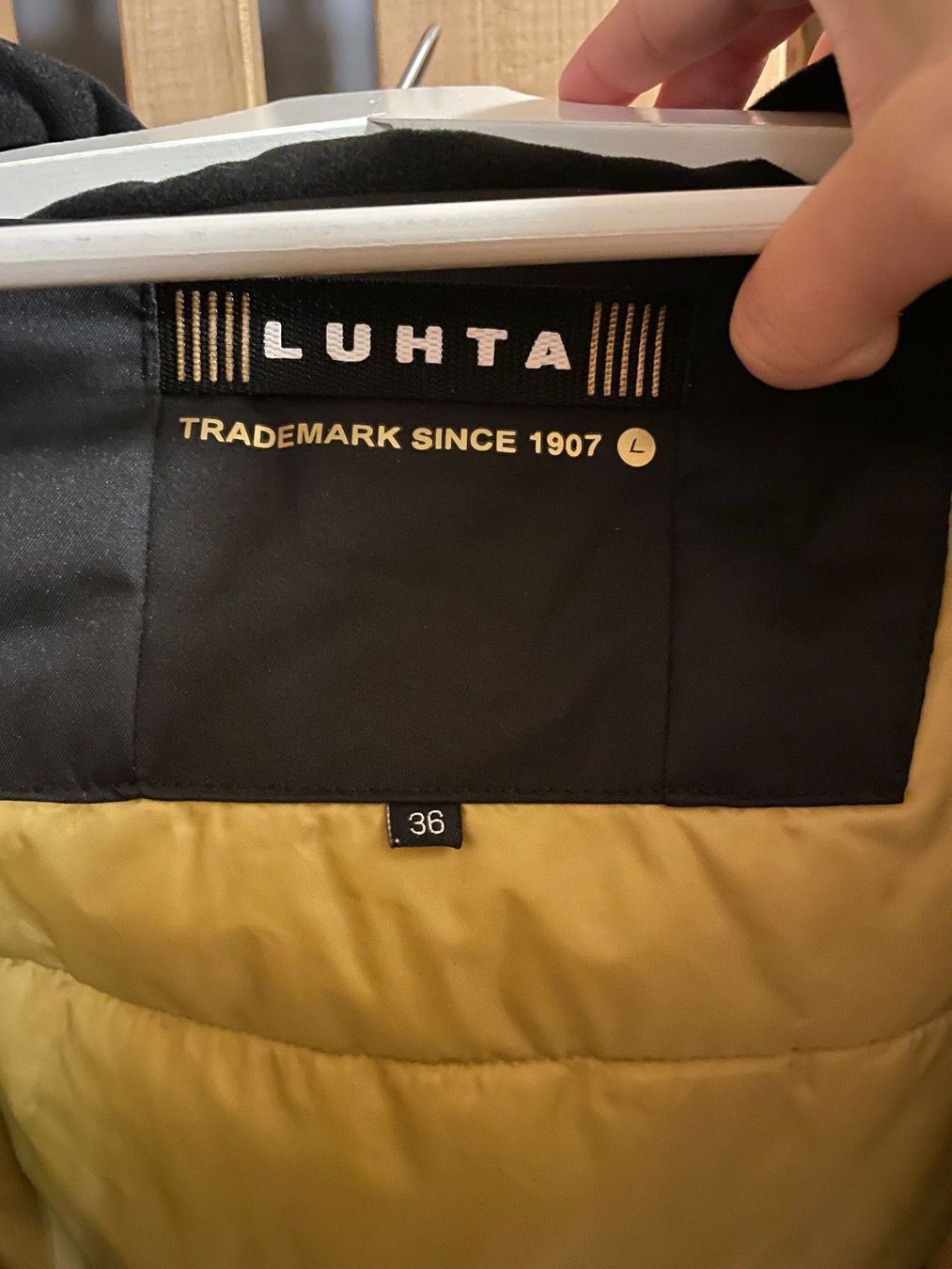 Giacche: Ski Jacke Damen Gr. 36 – Usato da Schwerzenbach venduto da coccanella 2
