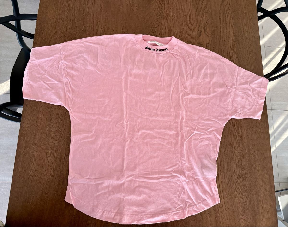 Palm Angels T-shirt: Palm Angels T-Shirt – Nuovo (secondo la descrizione) da Davesco-Soragno venduto da tin_6xjv 2