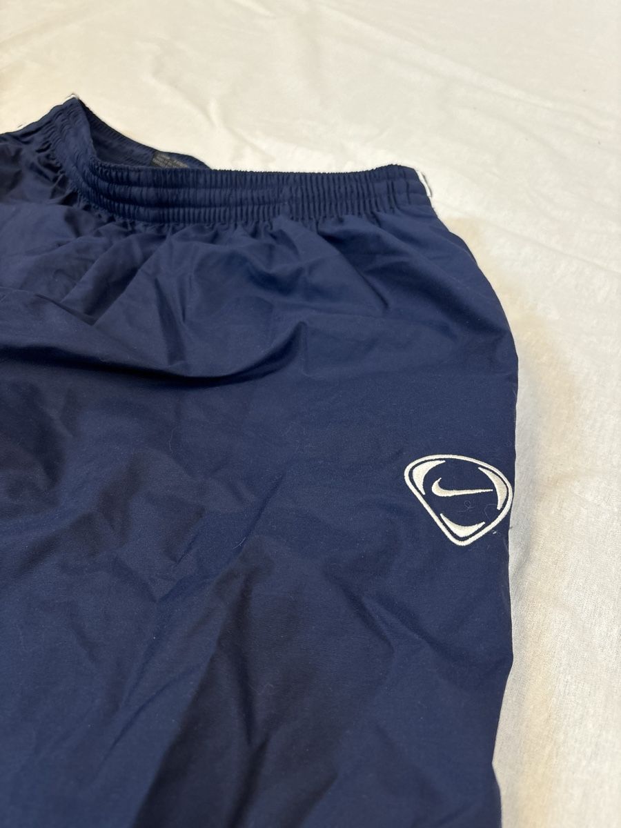 Nike Pantaloni: Nike Trainingshose – Nuovo (secondo la descrizione) da Lindau venduto da KT_Vintage 2