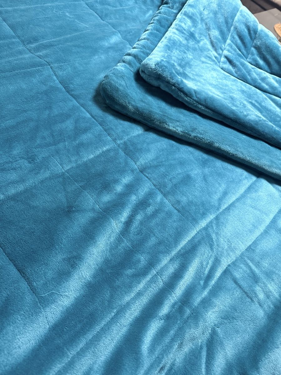 Coperte: Blaue Decke 250x250 - Sehr warm und gemütlich – Usato da Chur venduto da Pedro.Giesteira 5